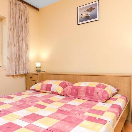 Apartment Branka Tisno Buitenkant foto