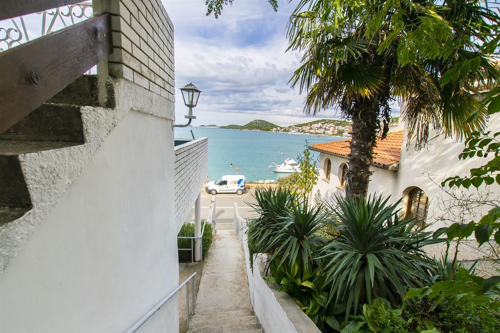 Apartment Branka Tisno Buitenkant foto